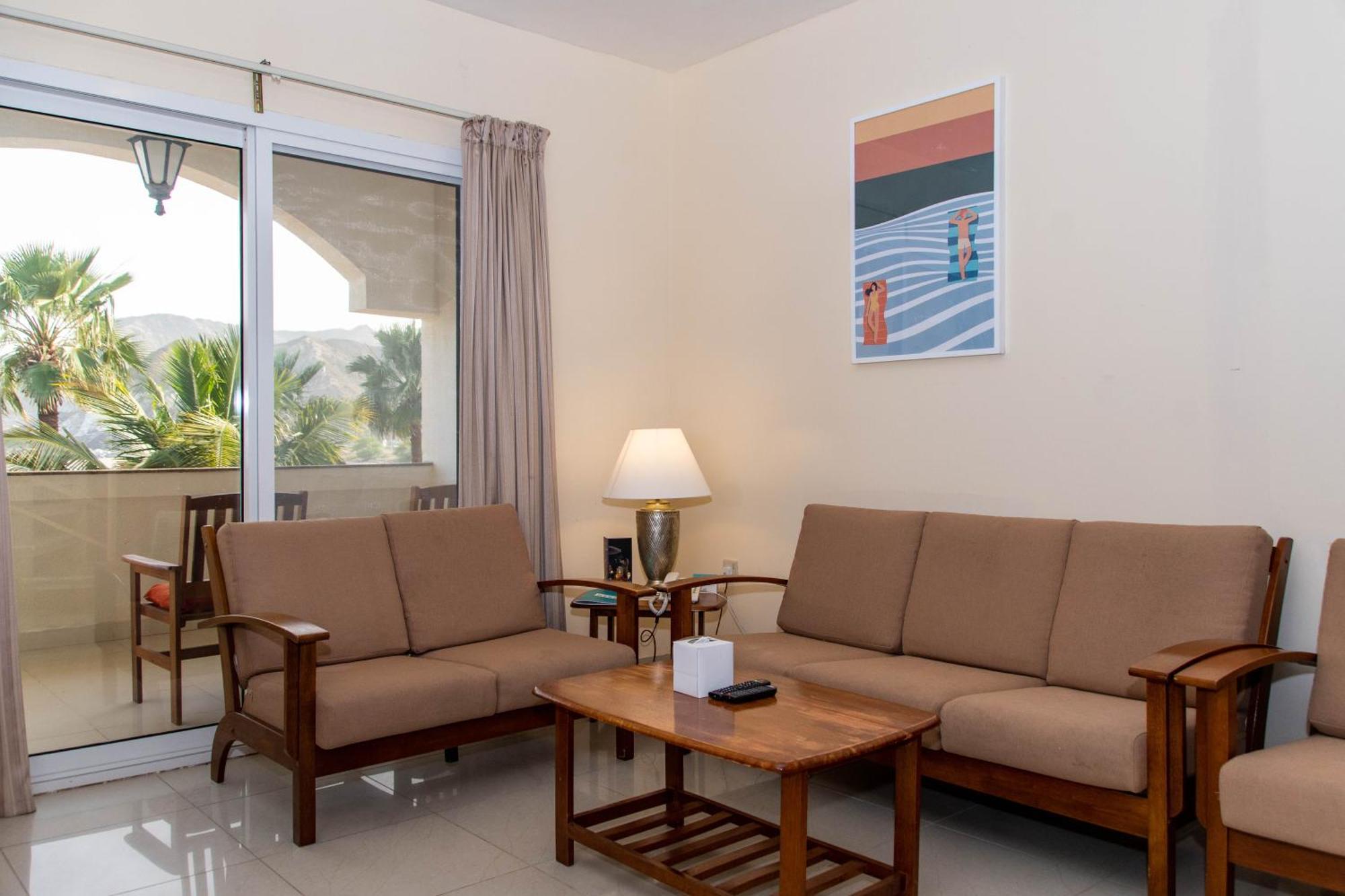 Sandy Beach Hotel & Resort Al Aqah Bagian luar foto